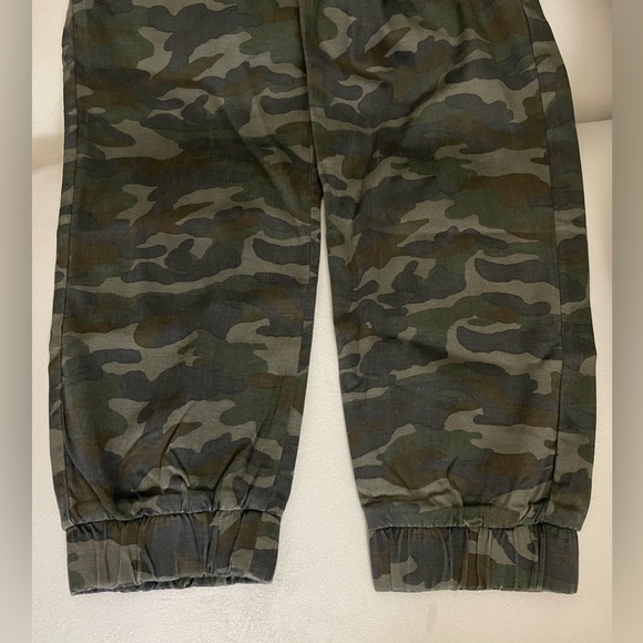 NWT Bella Dahl Crop Camo Joggers Pants With Pockets Size L - Picture 11 of 12